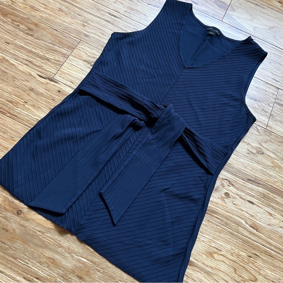 Ann Taylor Tops - Ann Taylor Navy V-Neck Adjustable Tie Top